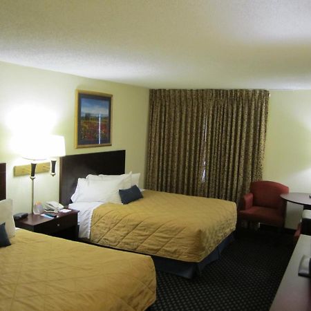 Atrium Hotel & Conference Center ハッチンソン 部屋 写真